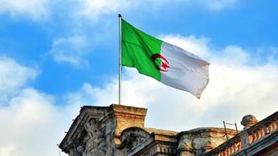 ​الجزائر.. مشروع قانون بشأن "لم الشمل وتجديد قيم التسامح" 